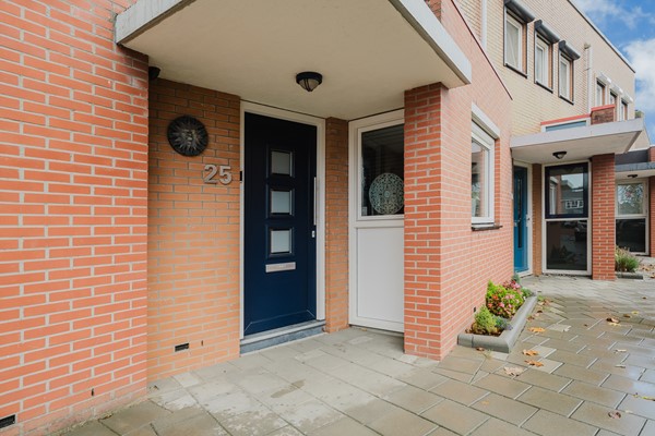 Medium property photo - Koningin Beatrixplein 25, 3201 CG Spijkenisse